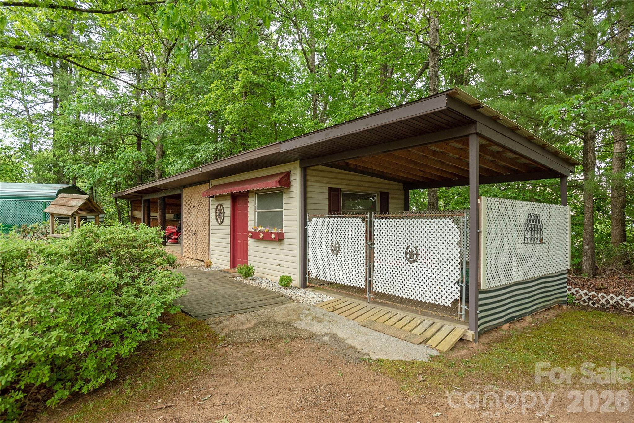204 Reed Drive Flat Rock NC 28731