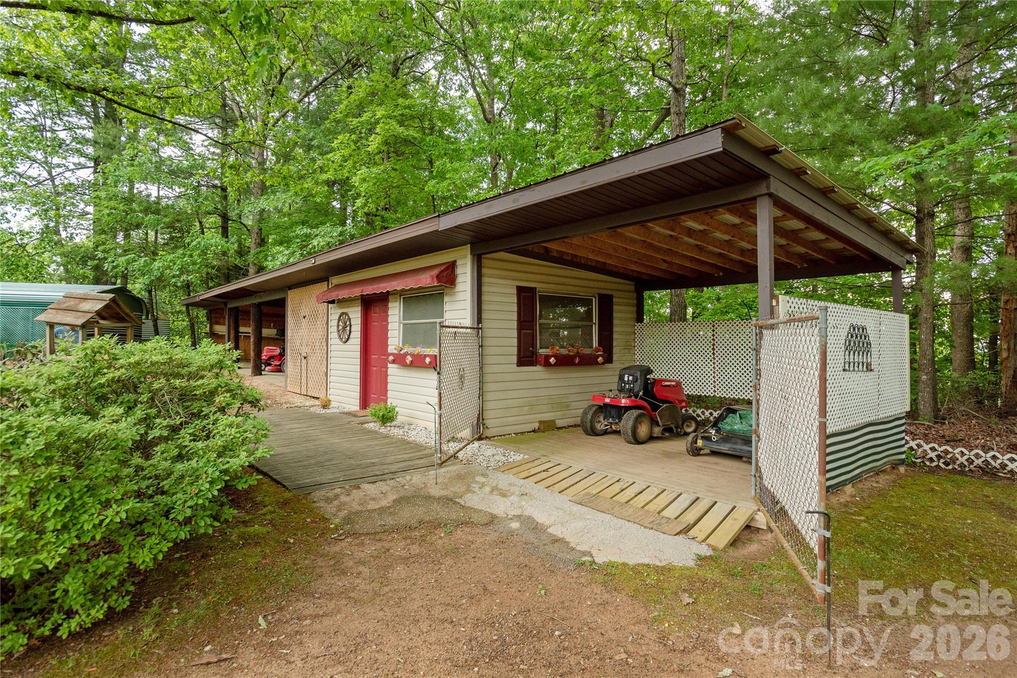 204 Reed Drive Flat Rock NC 28731
