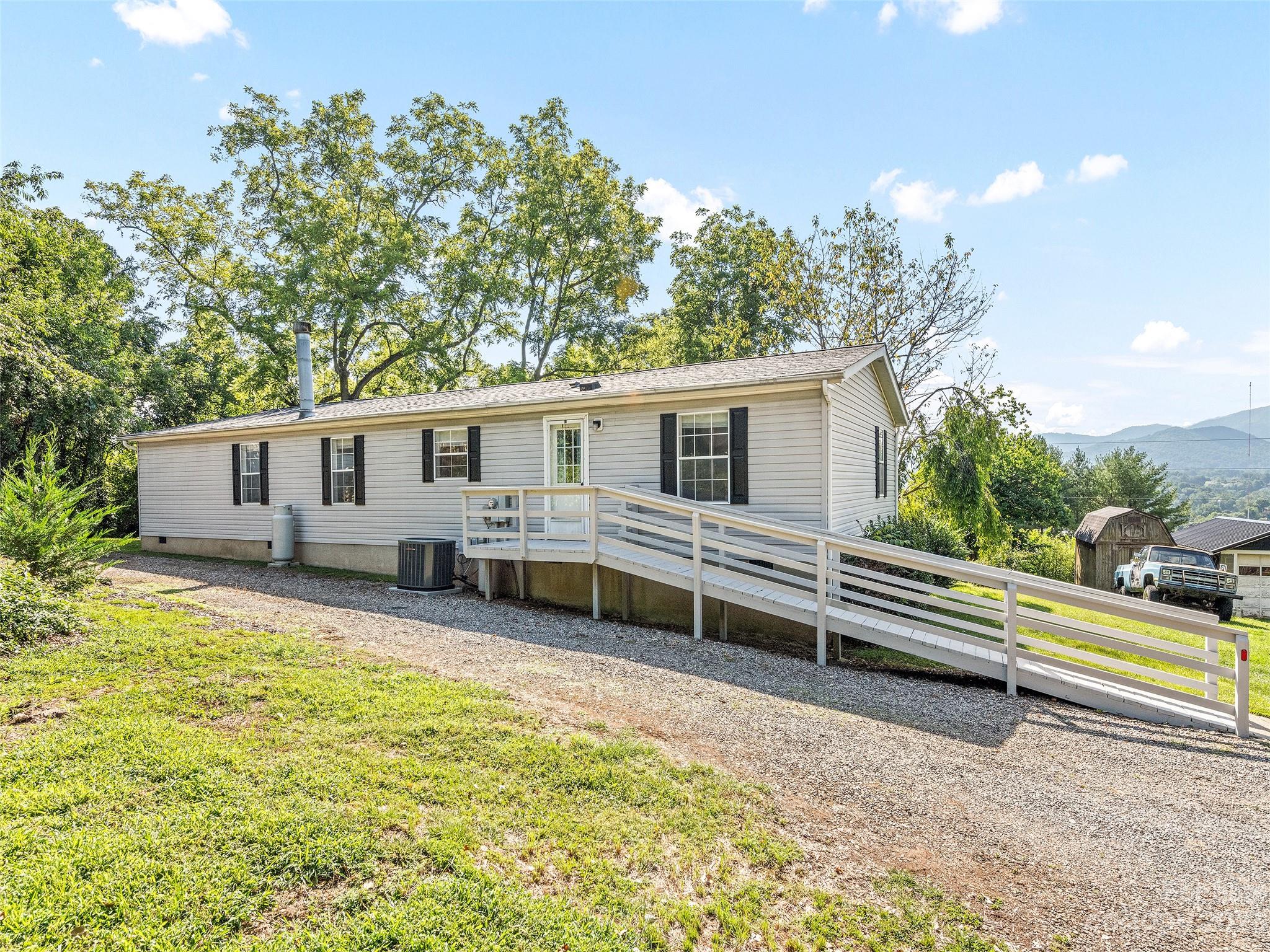 65 Wiggins Street Canton NC 28716