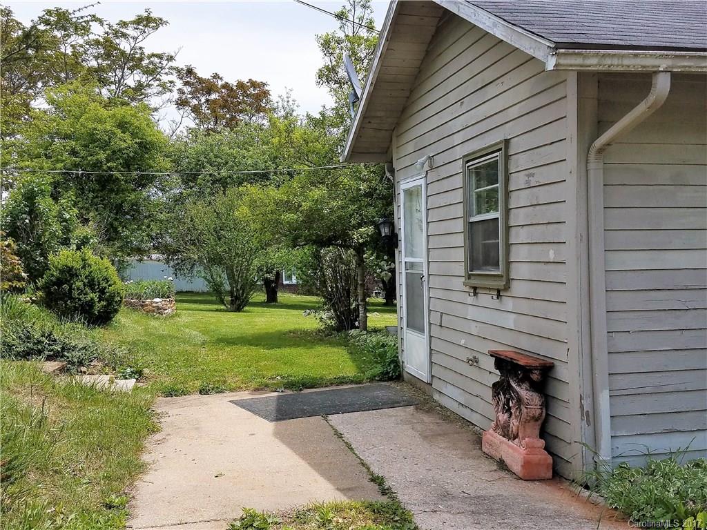 401 E Main Street Burnsville NC 28714