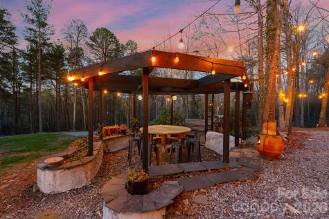 214 Ridgeway Drive Taylorsville NC 28681