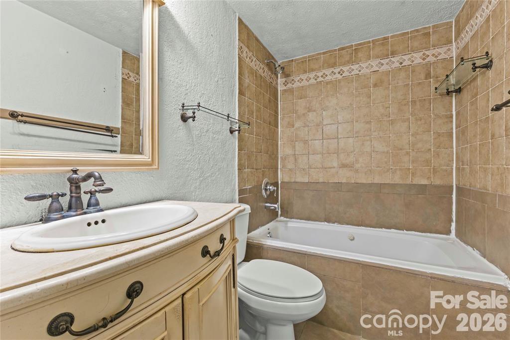 11826 Merriweather Drive Charlotte NC 28273