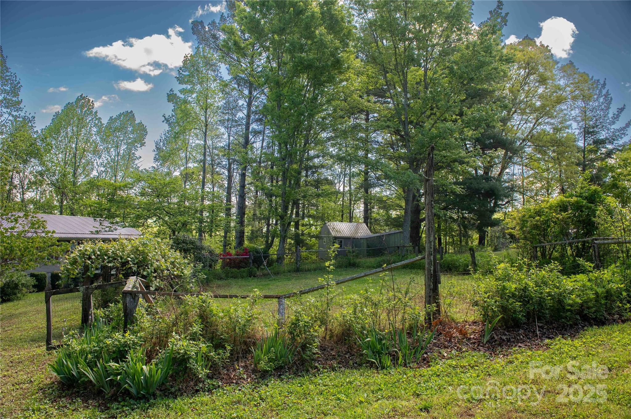 120 Powderhorn Drive Burnsville NC 28714