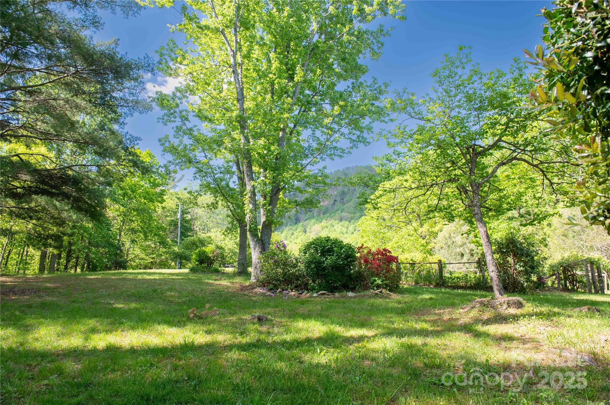 120 Powderhorn Drive Burnsville NC 28714