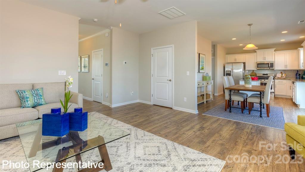 808 Monterey Court Asheville NC 28806