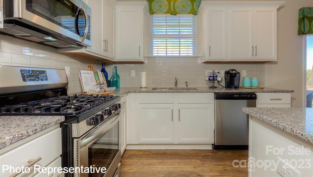 808 Monterey Court Asheville NC 28806
