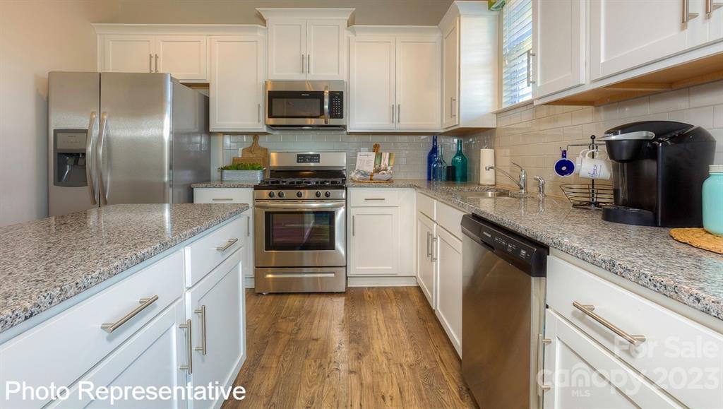 808 Monterey Court Asheville NC 28806