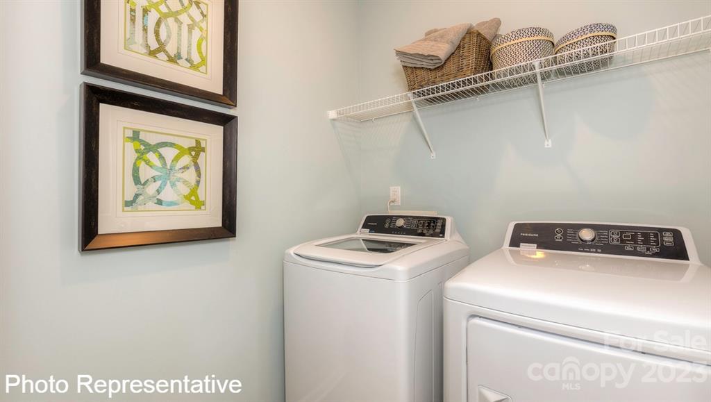 808 Monterey Court Asheville NC 28806