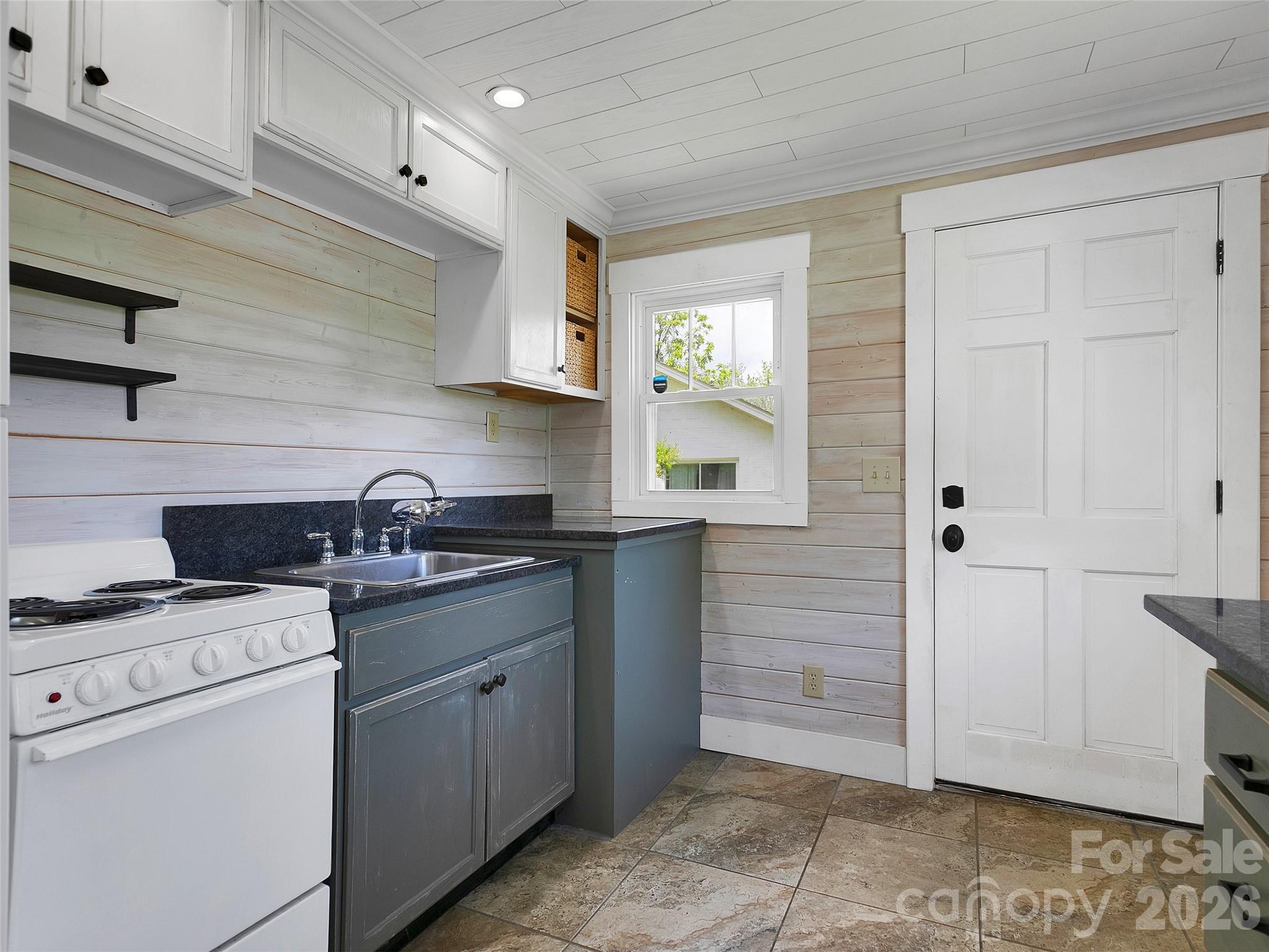 29 Salem Street Brevard NC 28712
