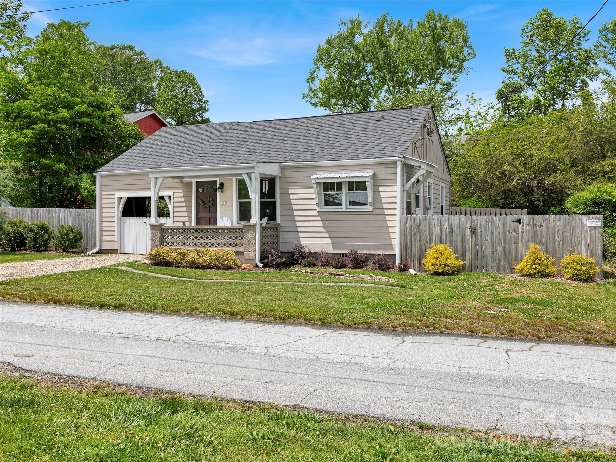 29 Salem Street Brevard NC 28712