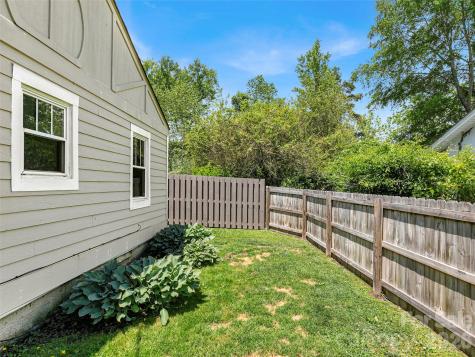 29 Salem Street Brevard NC 28712