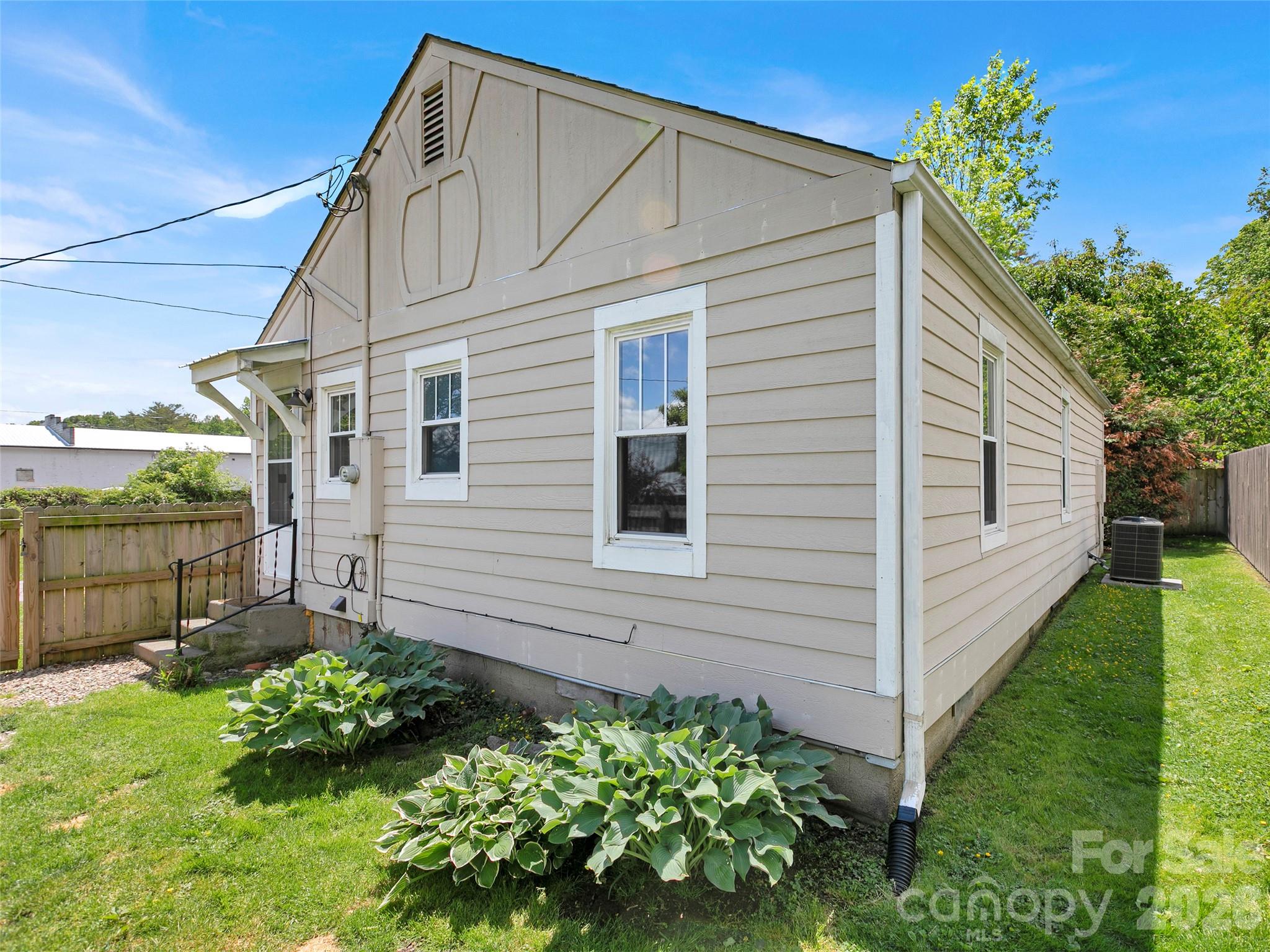 29 Salem Street Brevard NC 28712