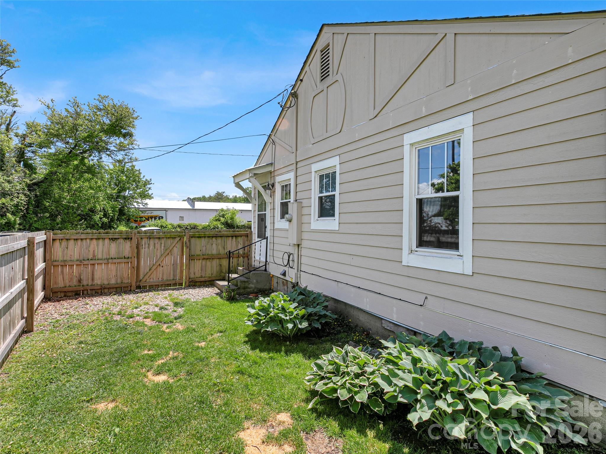 29 Salem Street Brevard NC 28712