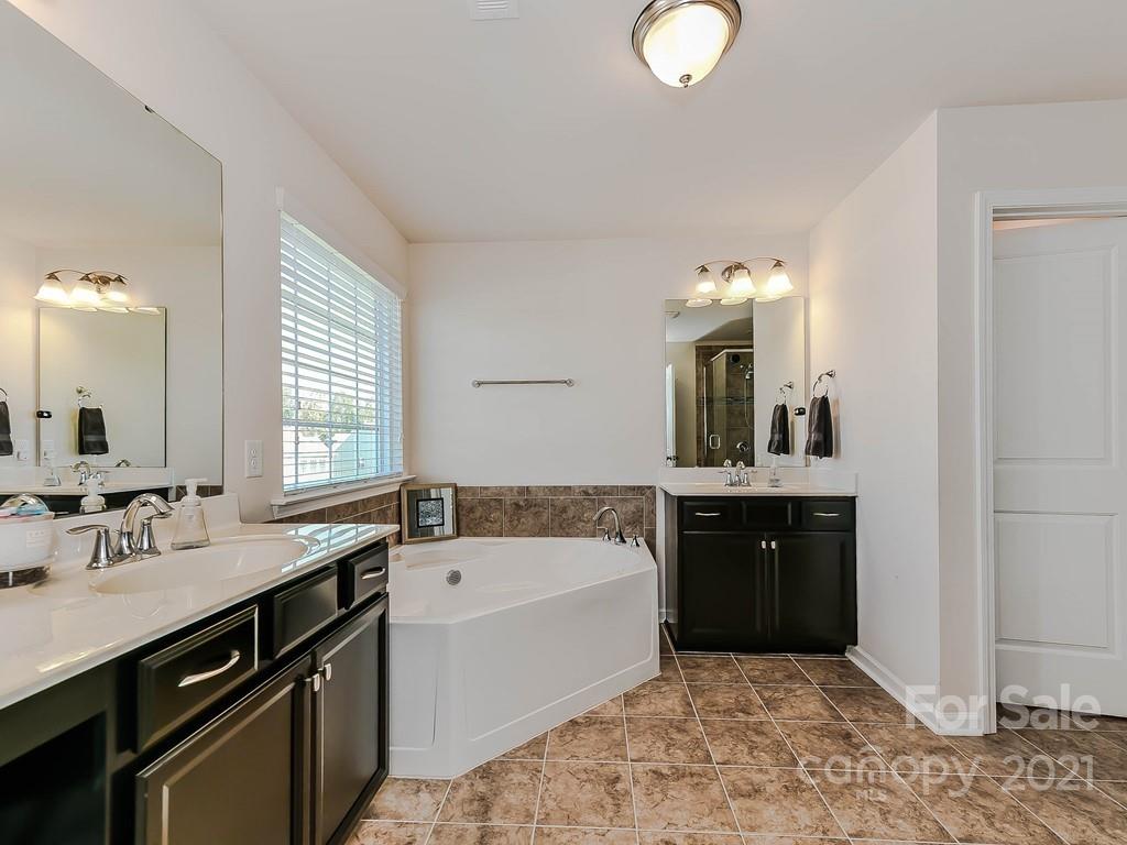 17428 Austins Creek Drive Charlotte NC 28278