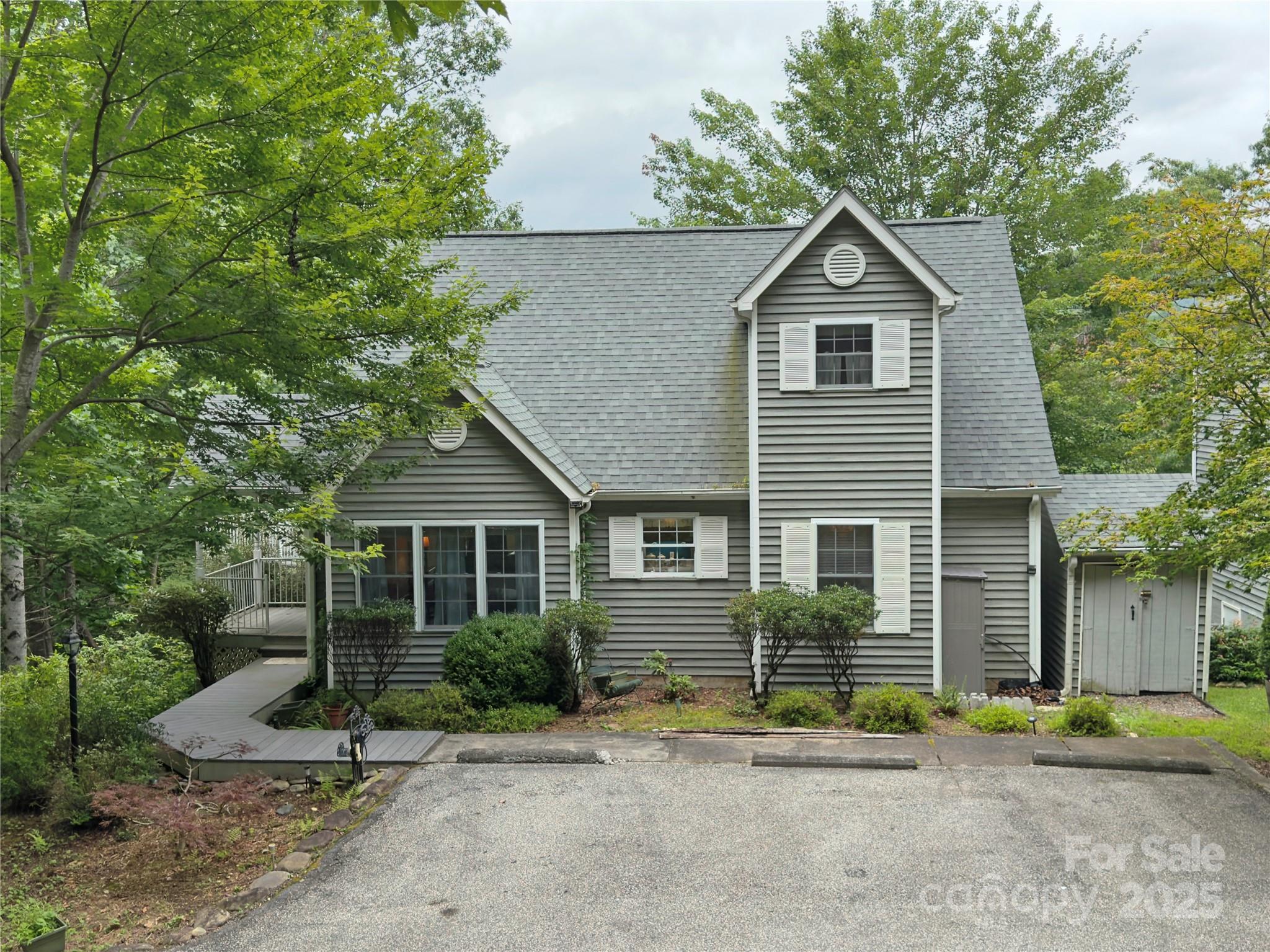 40 Sanctuary Drive Burnsville NC 28714