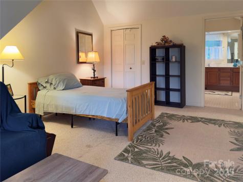 40 Sanctuary Drive Burnsville NC 28714