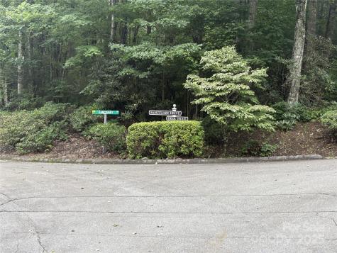 40 Sanctuary Drive Burnsville NC 28714