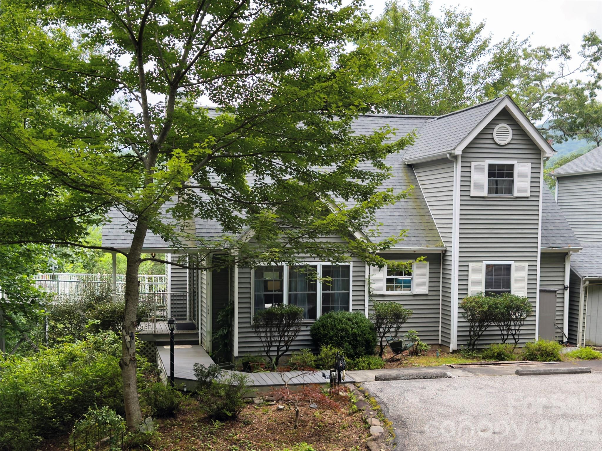 40 Sanctuary Drive Burnsville NC 28714