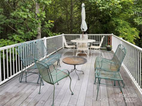 40 Sanctuary Drive Burnsville NC 28714