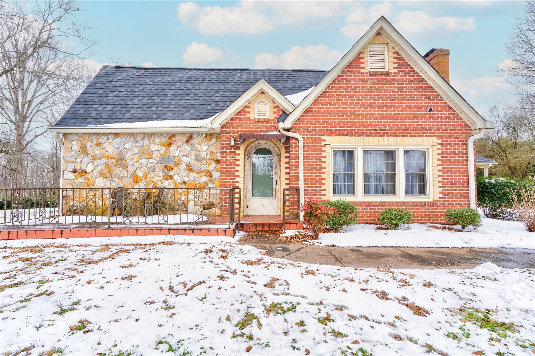 109 Coopers Corner Shelby NC 28152