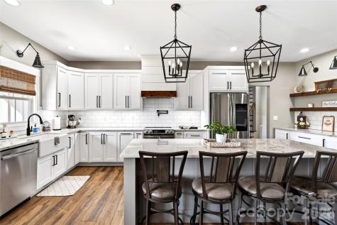 115 Pondview Drive Nebo NC 28761