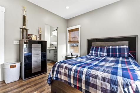 115 Pondview Drive Nebo NC 28761