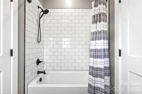 115 Pondview Drive Nebo NC 28761
