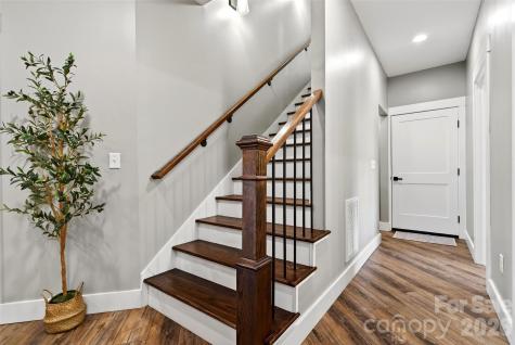 115 Pondview Drive Nebo NC 28761