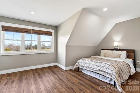 115 Pondview Drive Nebo NC 28761