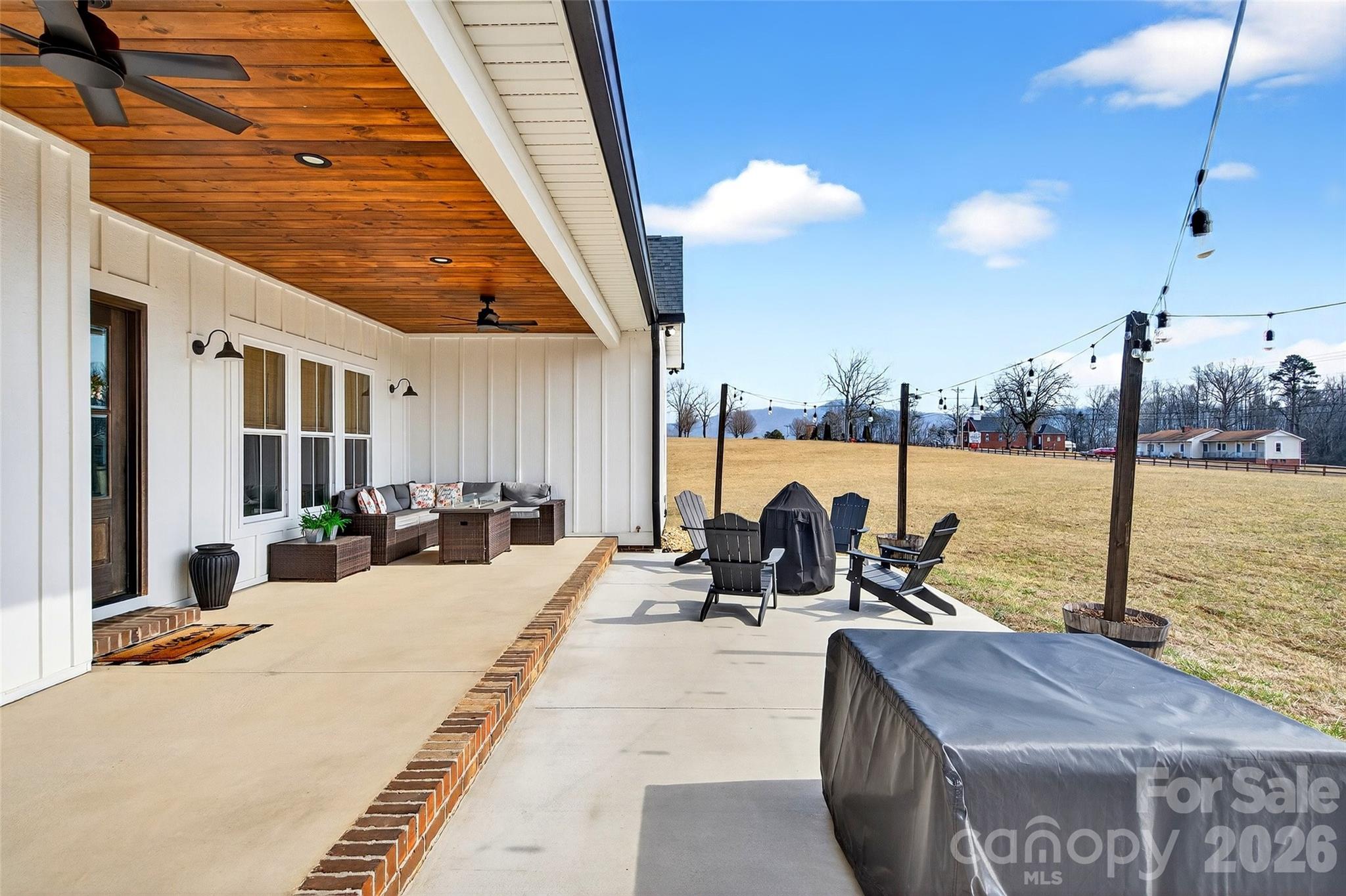 115 Pondview Drive Nebo NC 28761