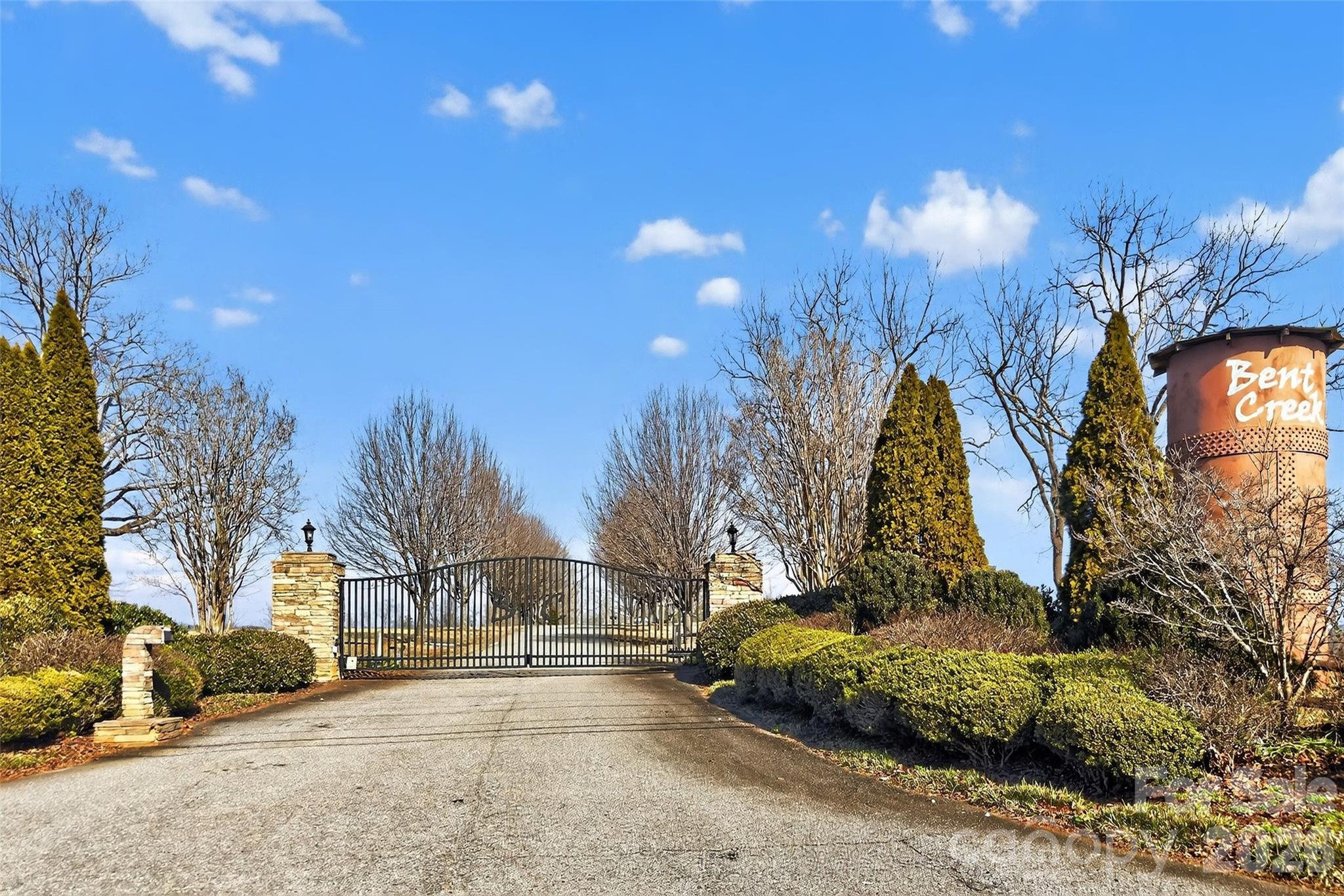 115 Pondview Drive Nebo NC 28761