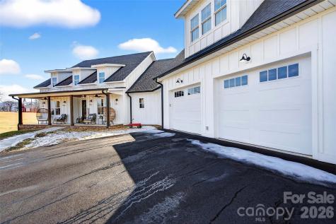 115 Pondview Drive Nebo NC 28761