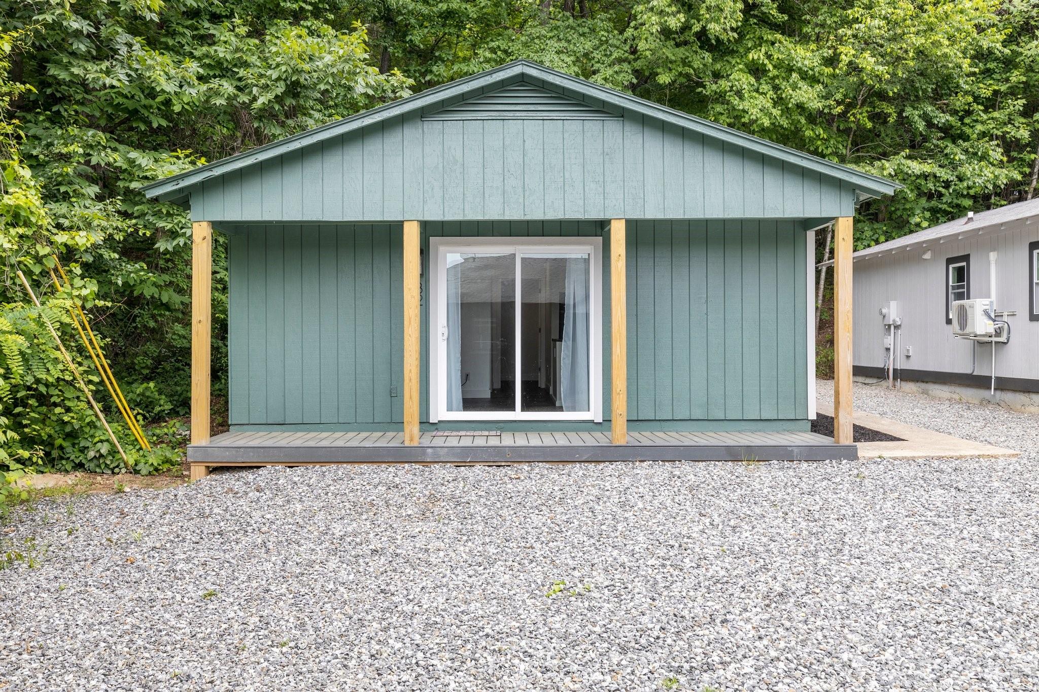32 Collins Mountain Drive Asheville NC 28804