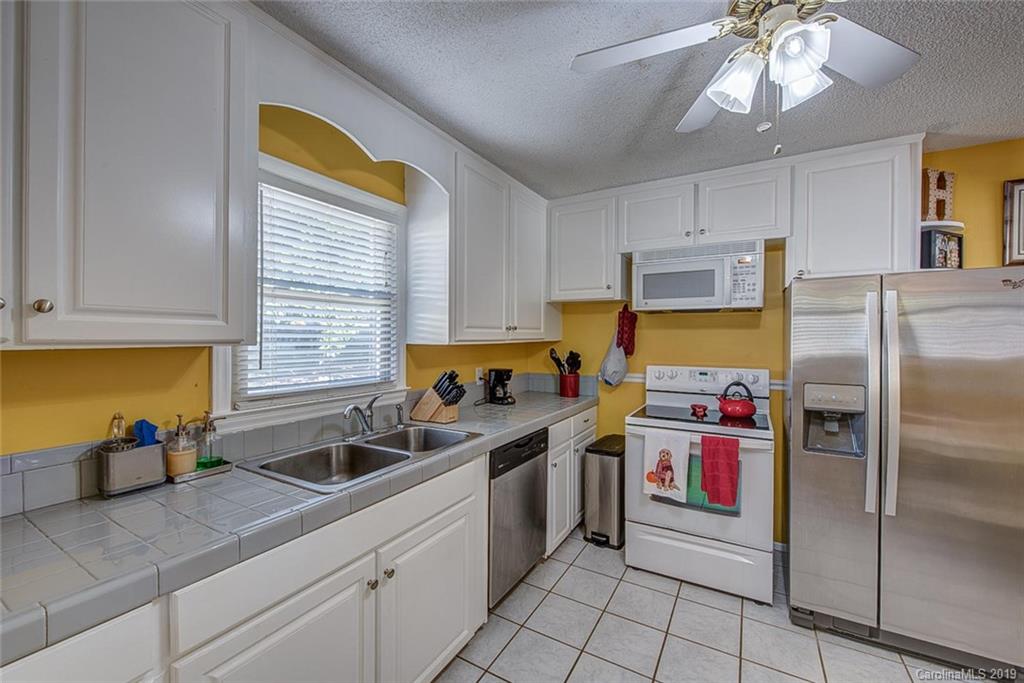 210 W Nims Avenue Mount Holly NC 28120