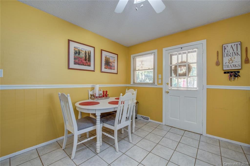 210 W Nims Avenue Mount Holly NC 28120