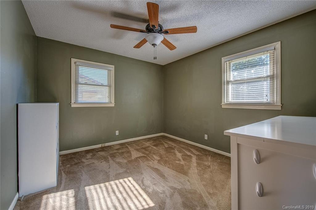 210 W Nims Avenue Mount Holly NC 28120