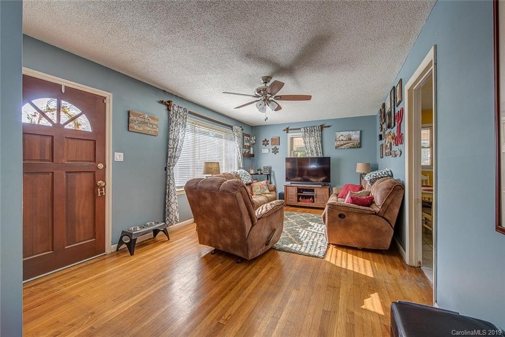 210 W Nims Avenue Mount Holly NC 28120