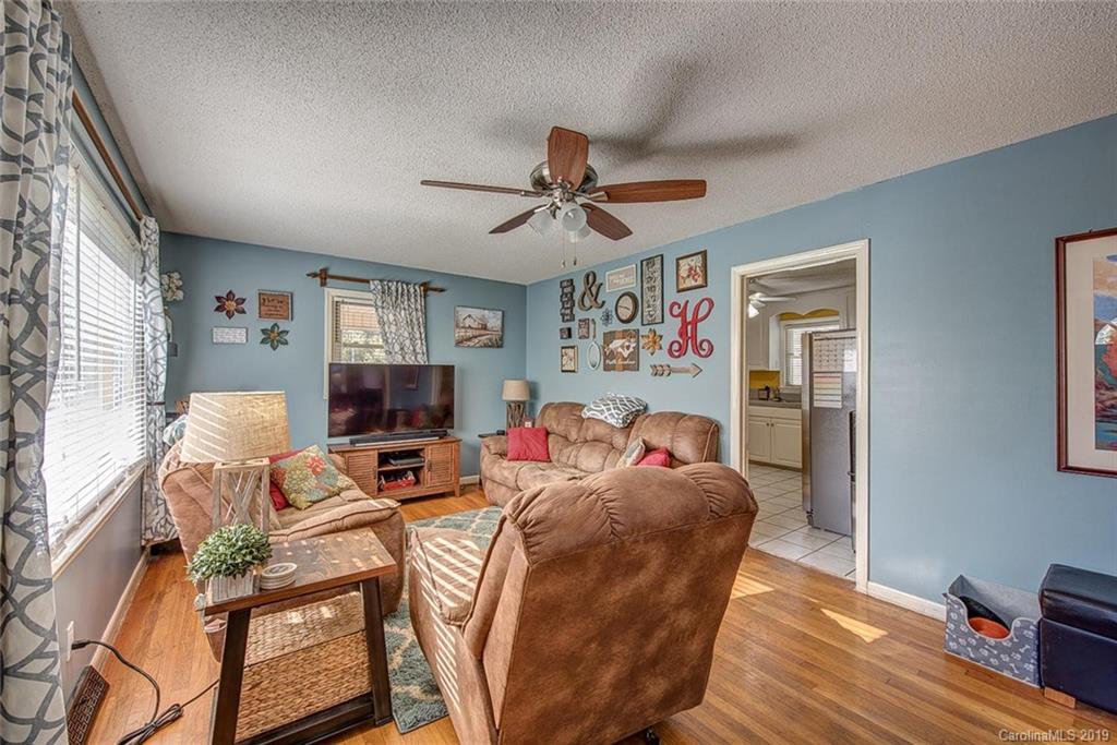 210 W Nims Avenue Mount Holly NC 28120