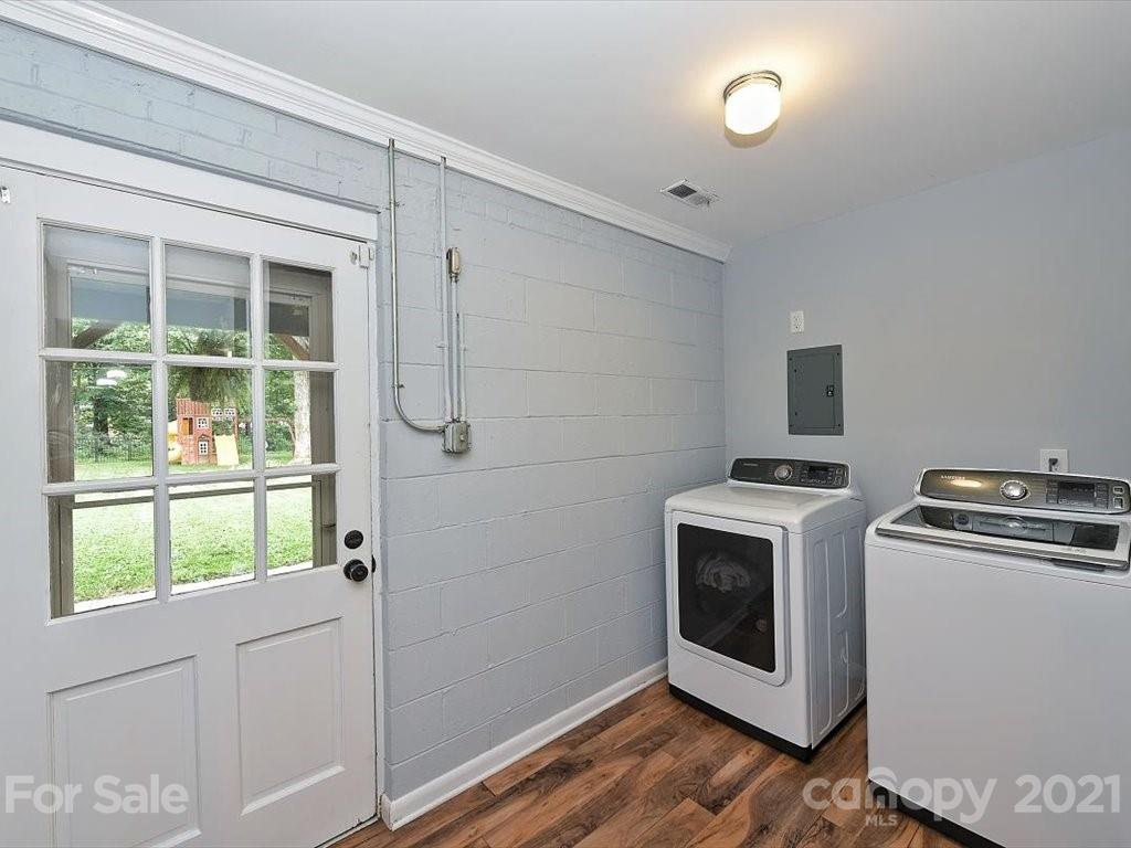 4415 Emory Lane Charlotte NC 28211