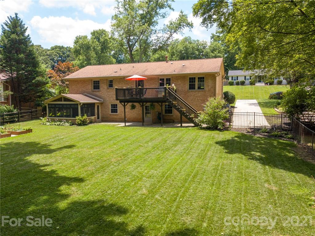 4415 Emory Lane Charlotte NC 28211