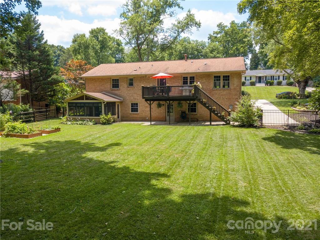 4415 Emory Lane Charlotte NC 28211