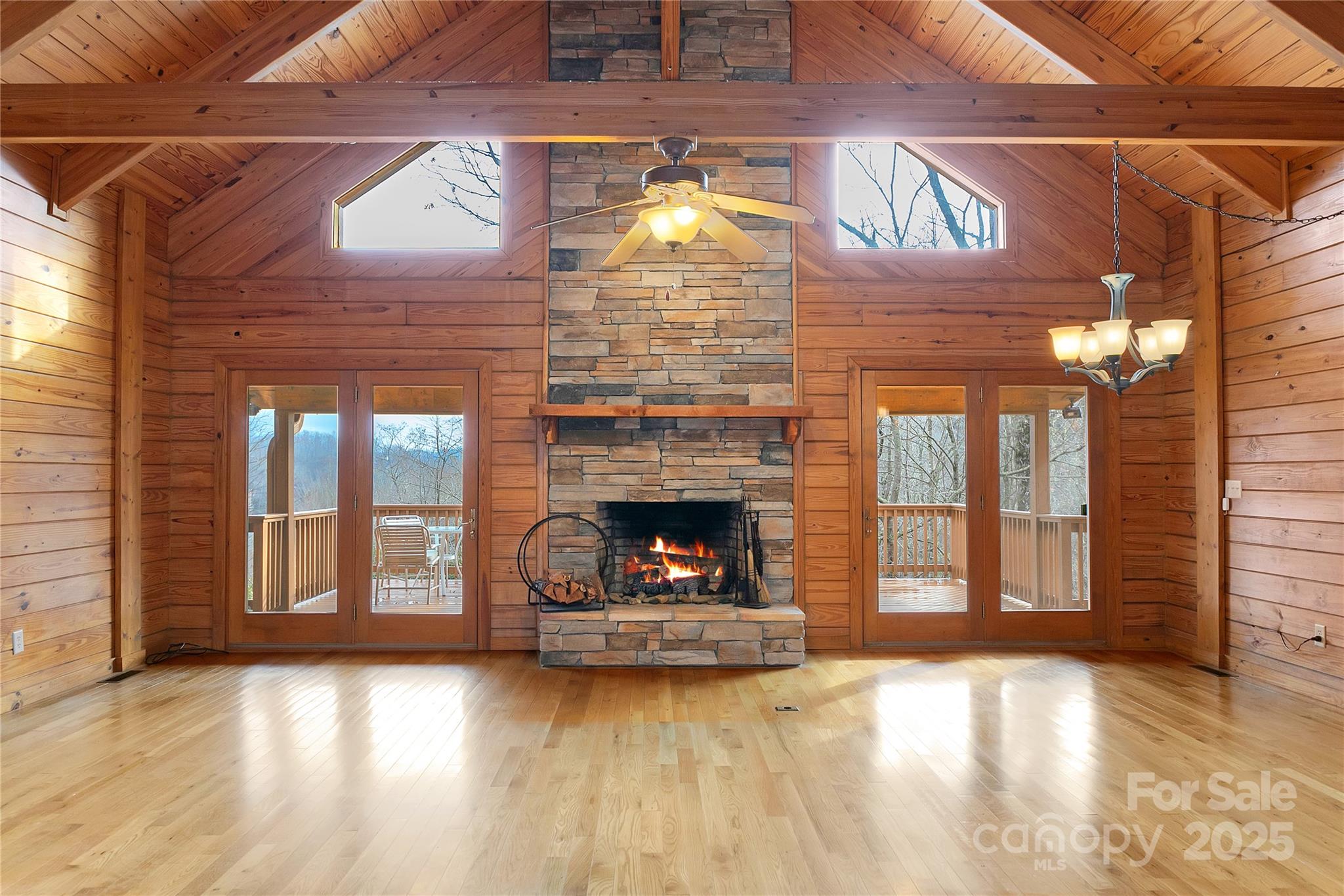 42 Tsitsi Court Brevard NC 28712