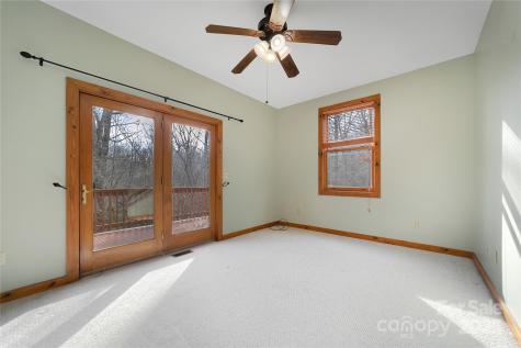 42 Tsitsi Court Brevard NC 28712