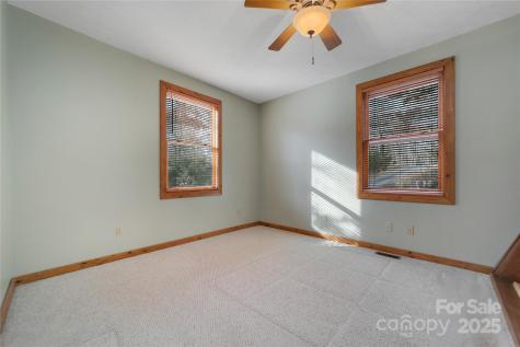 42 Tsitsi Court Brevard NC 28712