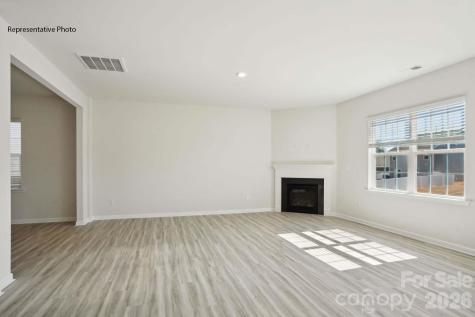 2015 Moorside Court Lancaster SC 29720