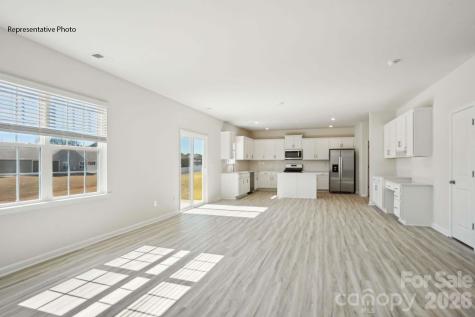 2015 Moorside Court Lancaster SC 29720