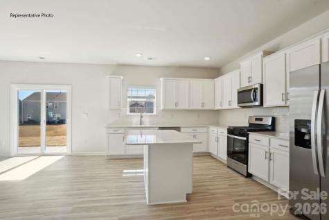 2015 Moorside Court Lancaster SC 29720