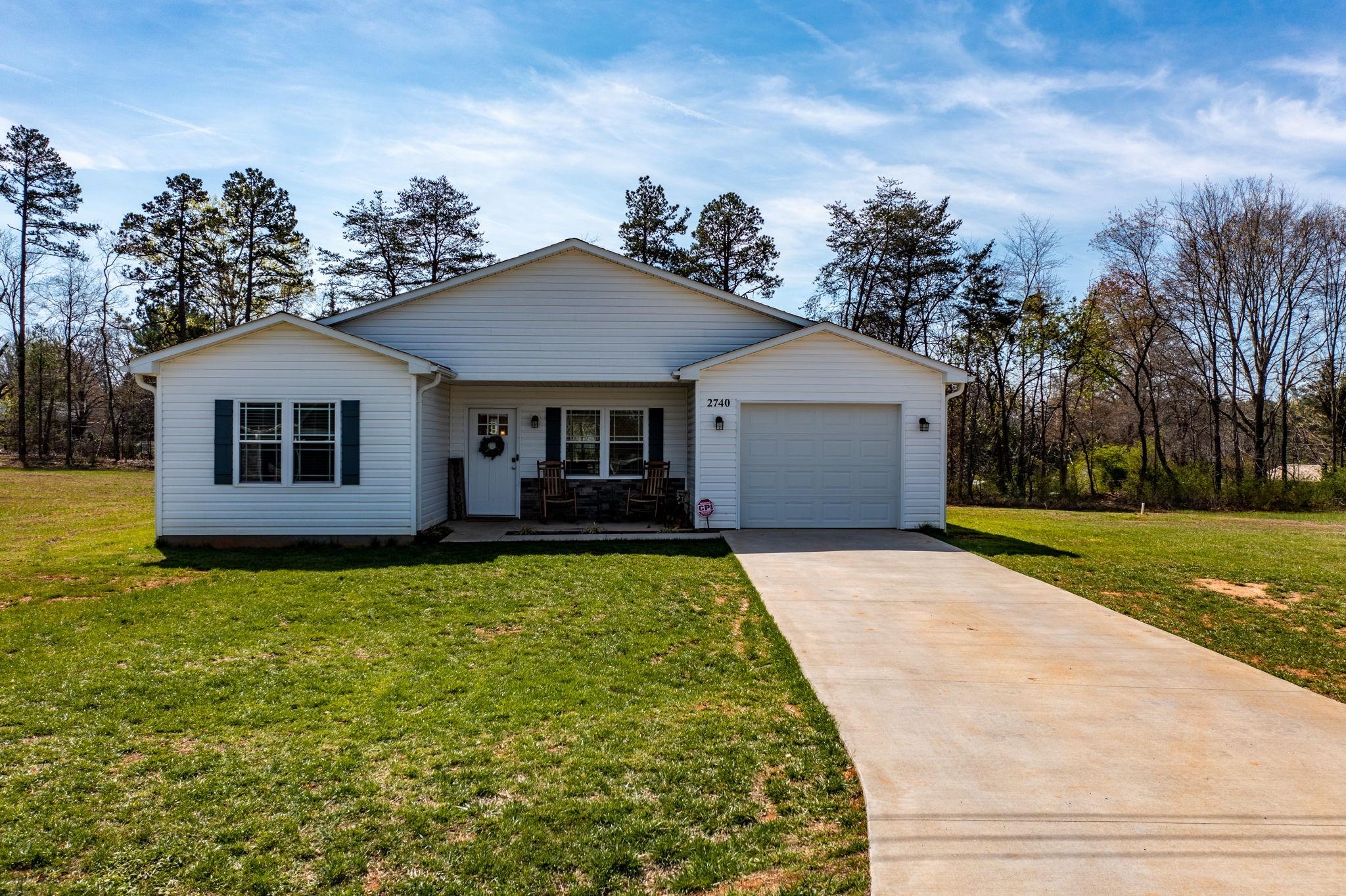 2740 24th Avenue NE Hickory NC 28601