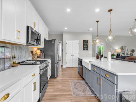 288 Maypole Court Forest City NC 28043