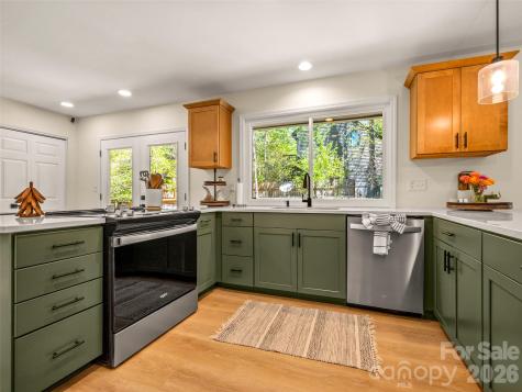 109 Scarlet Drive Fletcher NC 28732